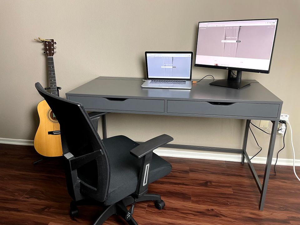 Minimalist Apartment in LA